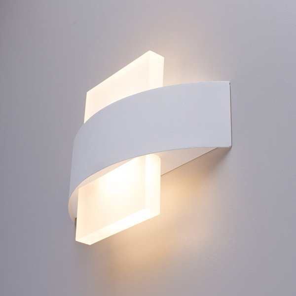 Настенный светильник Arte Lamp Croce A1444AP-1WH, арматура белая, плафон акрил белый, 23х6 см - фото 1