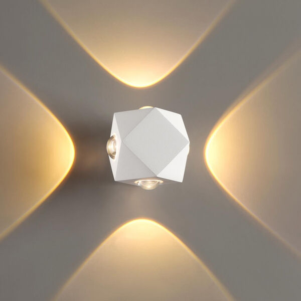 Настенный светильник Odeon Light Diamanta 4219/8WL, арматура белая, плафон металл белый