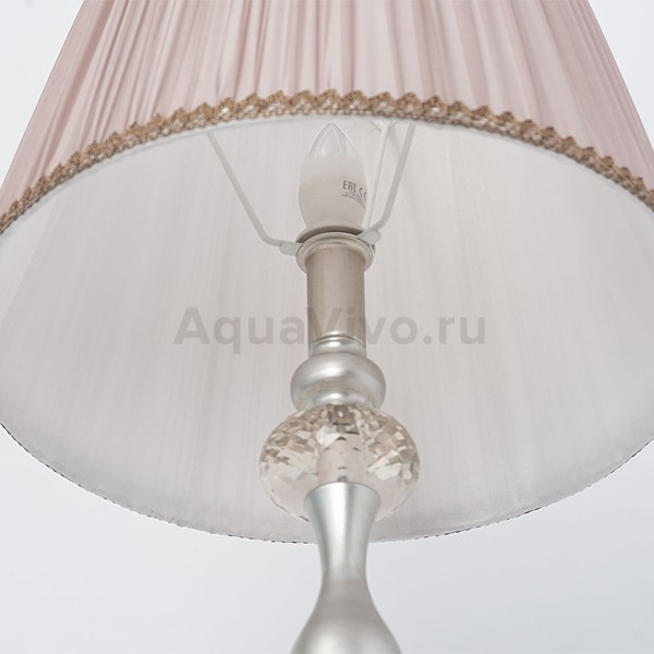 Настольная лампа Odeon Light Aurelia 3390/1T, арматура серебристо-золотистая, плафон ткань пудра, 28х49 см