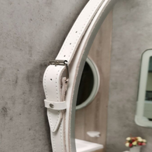 Зеркало Art & Max Milan 65x65, на кожаном ремне, с подсветкой и диммером, цвет белый