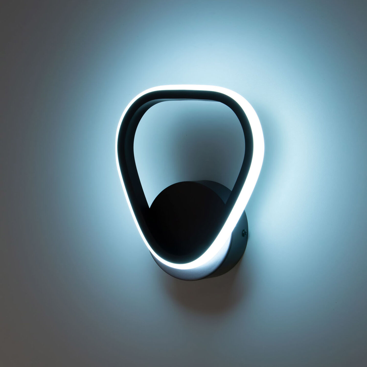 Бра Citilux Сезар CL233B415, арматура коричневая, плафоны металл / полимер белый / коричневый - фото 1