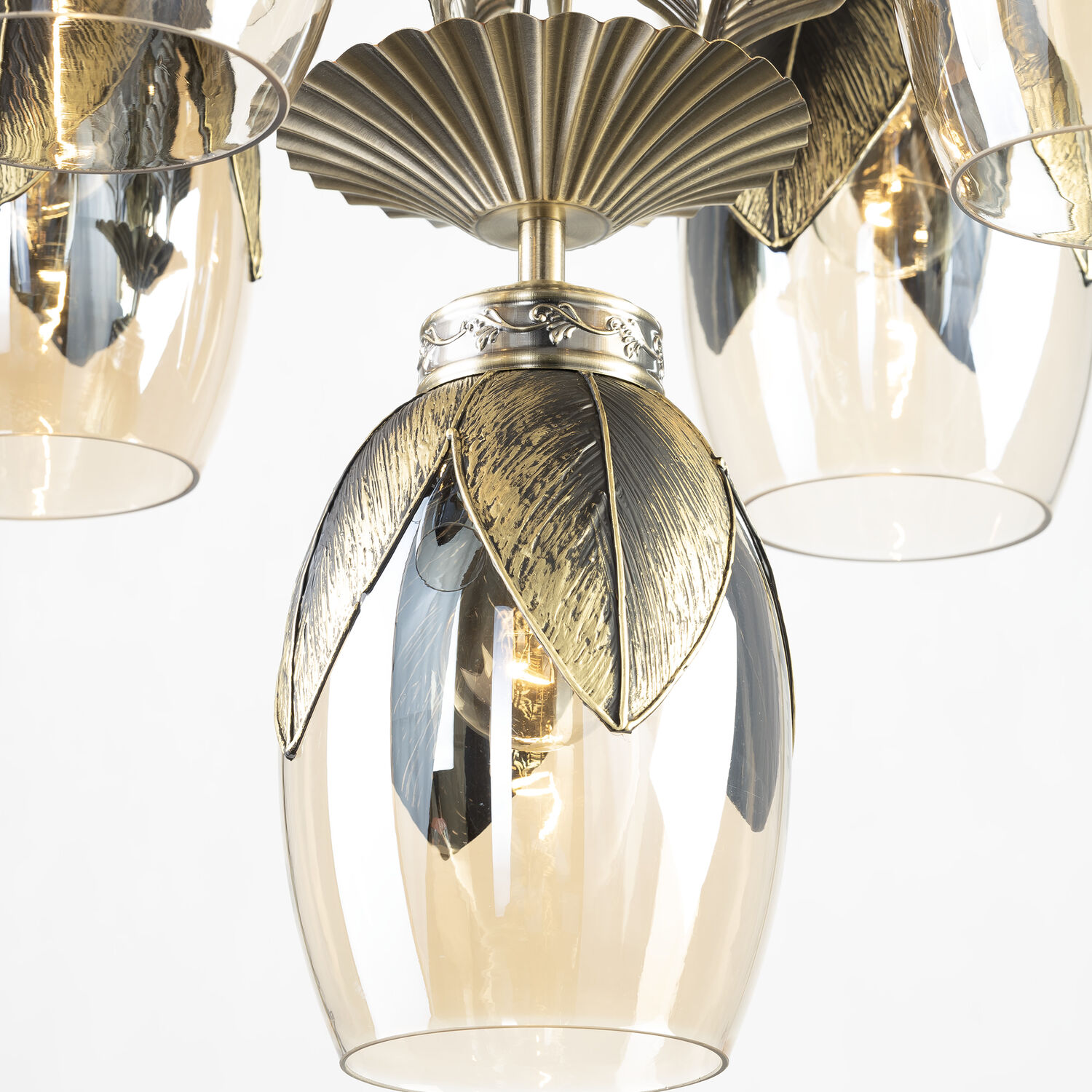 Подвесная люстра Citilux Garuda CL420193, арматура бронза, плафоны стекло шампань - фото 1