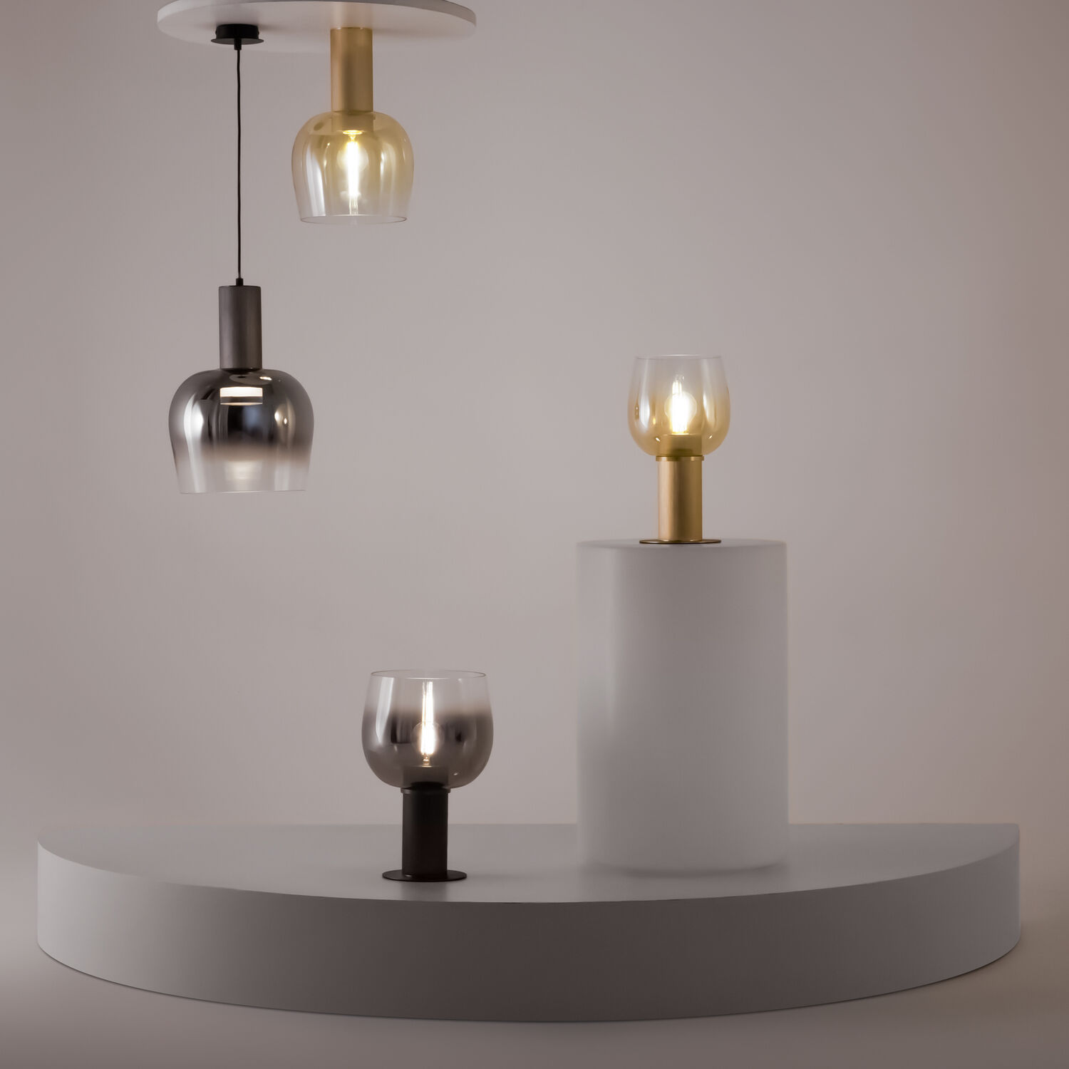Потолочный светильник Maytoni Smart Casual MOD414CL-01G, арматура золото, плафон стекло янтарное - фото 1