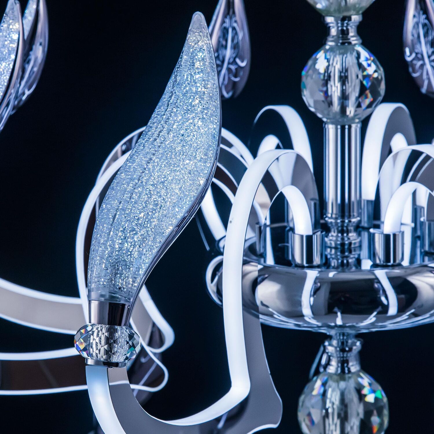 Подвесная люстра Citilux Diva EL339P24, арматура хром, плафоны акрил белый - фото 1