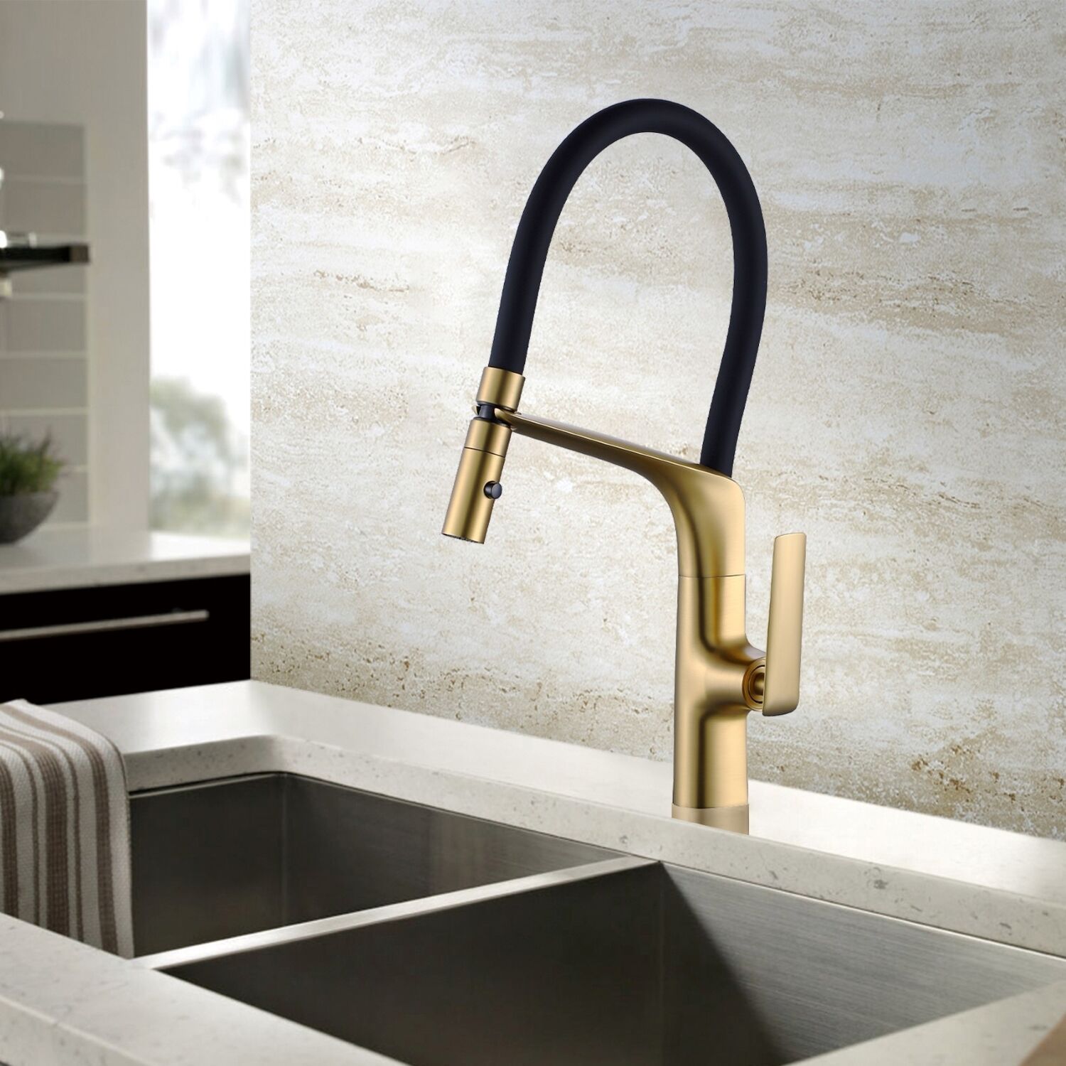 Смеситель Vincea VKF-115BG для кухни, с гибким изливом, цвет брашированное золото - фото 1