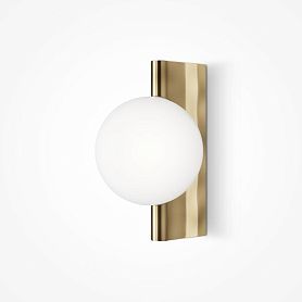 Бра Maytoni Avant-Garde MOD324WL-01BS, арматура латунь, плафон стекло белое - фото 1