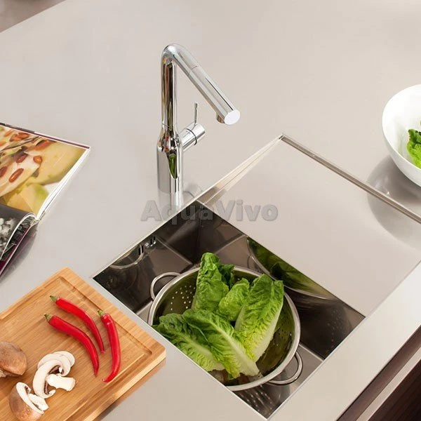 Смеситель Grohe Essence New 30270000 для кухонной мойки с выдвижным изливом